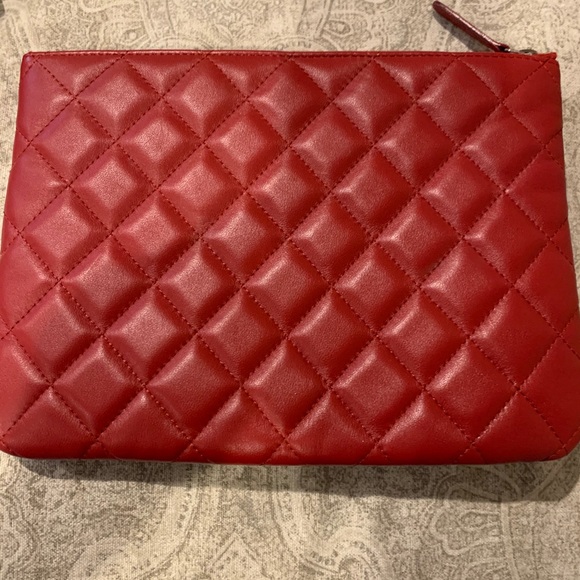 Chanel O Case Quilted in Red - Picture 2 of 7